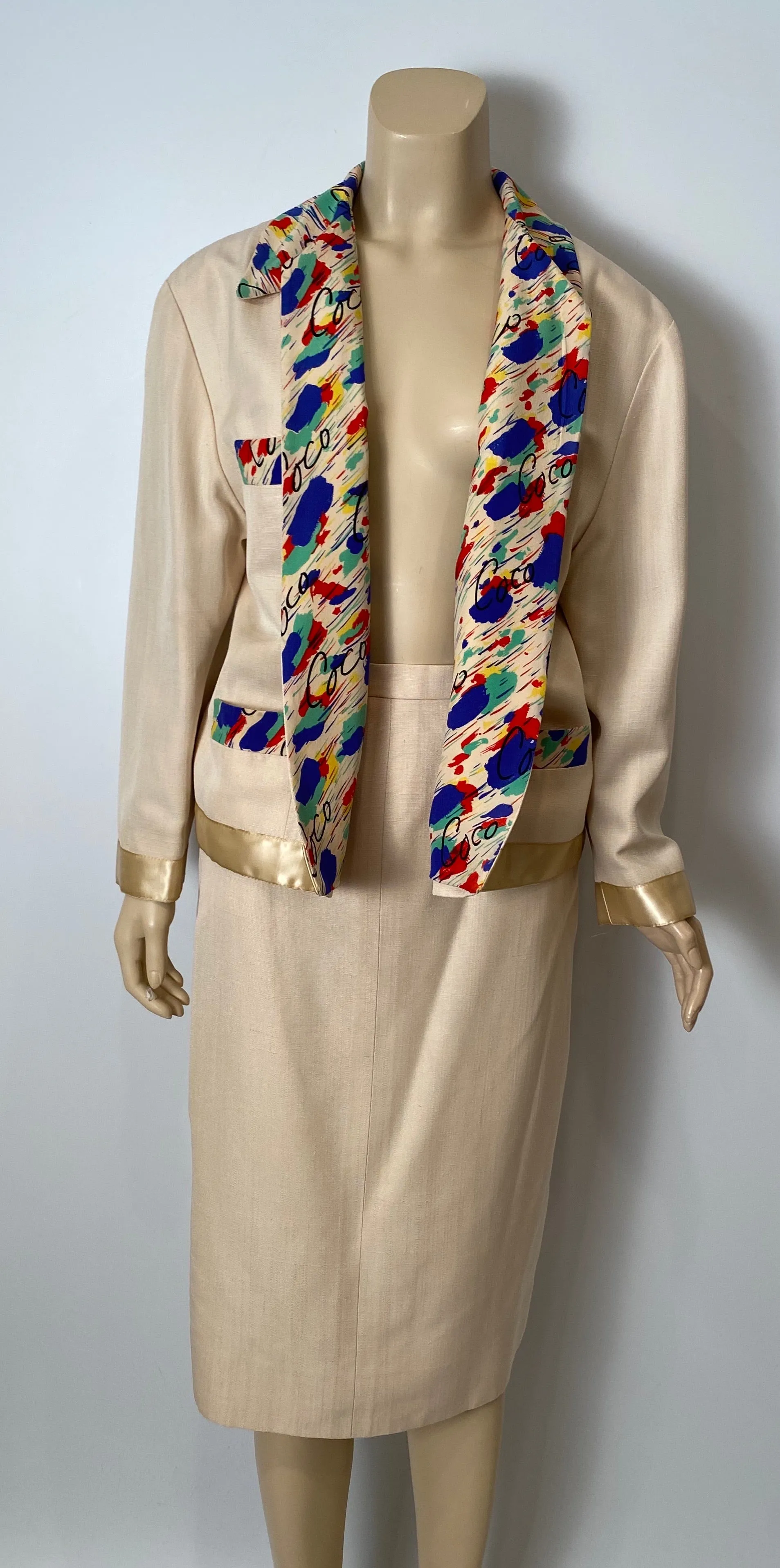 1980 Collection 26 Chanel vintage beige Ecru silk linen skirt suit FR 40