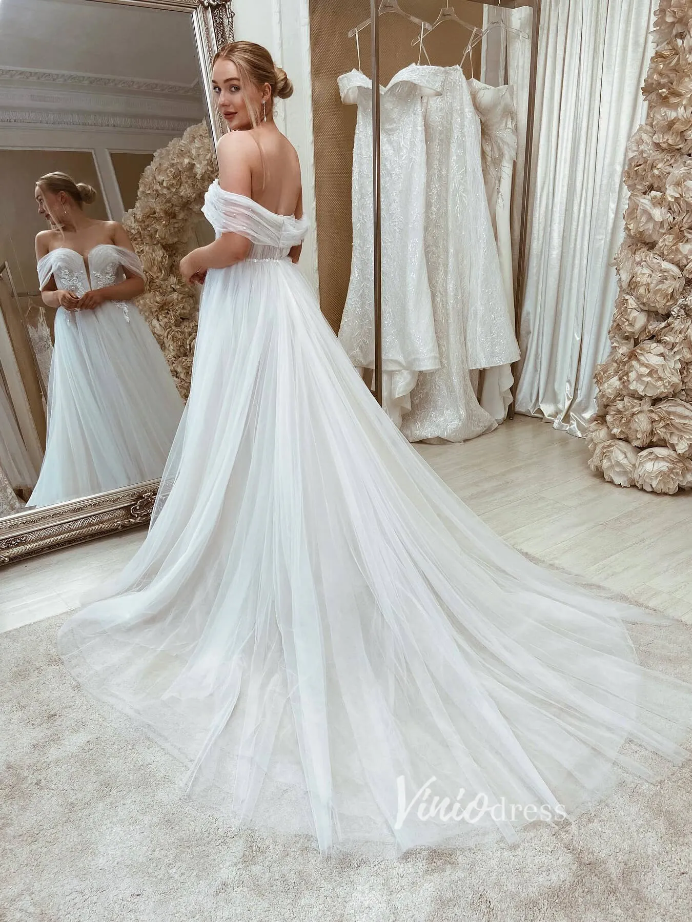 A-line Tulle Country Wedding Dresses Off the Shoulder VW2062