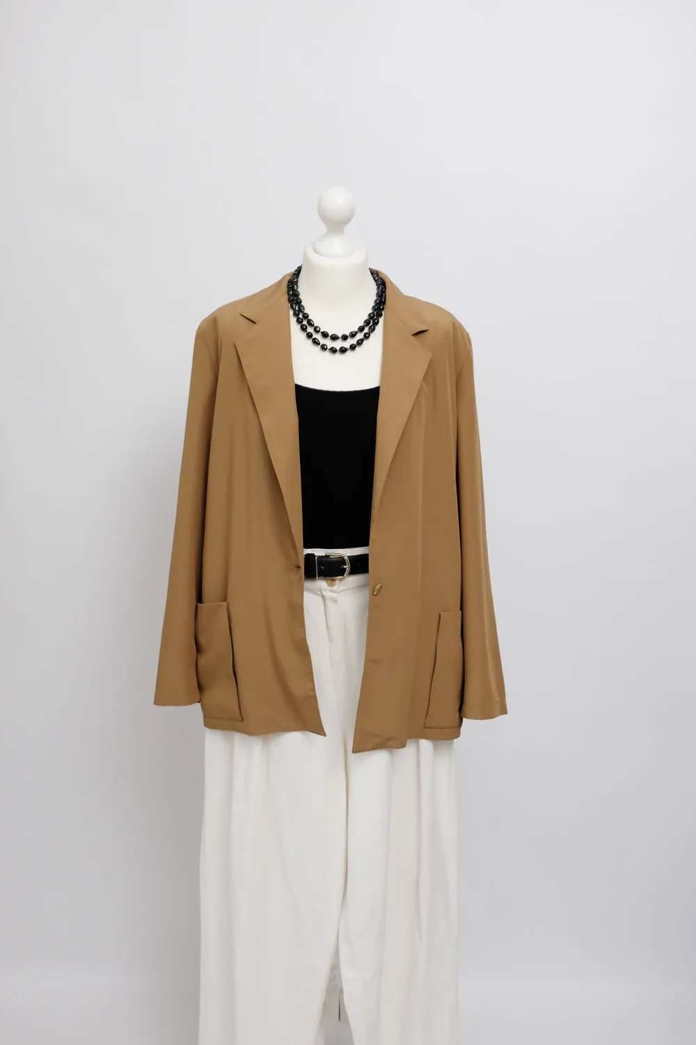 BEIGE SILKY VINTAGE SUMMER BLAZER