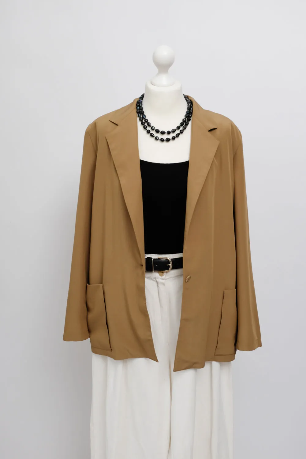 BEIGE SILKY VINTAGE SUMMER BLAZER