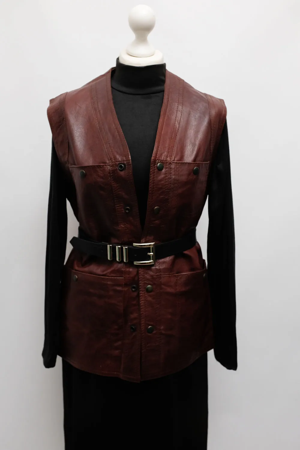 BROWN LEATHER VINTAGE VEST