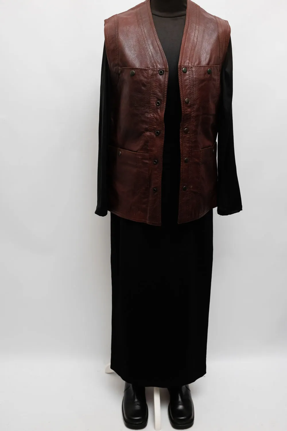 BROWN LEATHER VINTAGE VEST