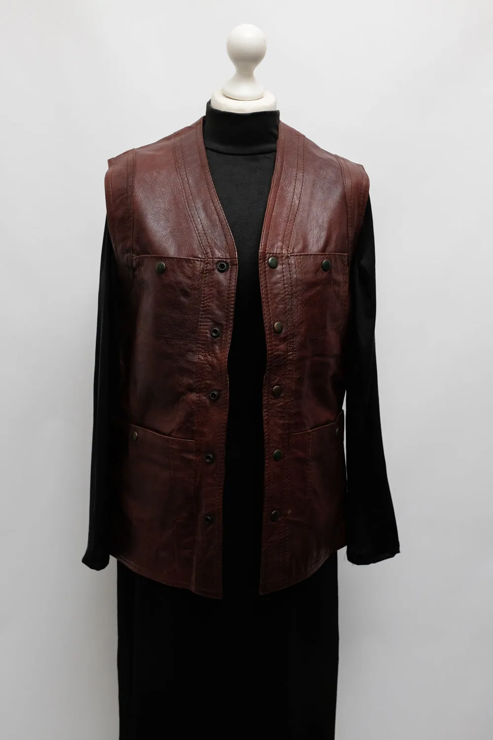 BROWN LEATHER VINTAGE VEST