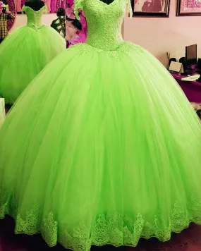 Elegant lace appliques tulle ball gowns quinceanera dresses