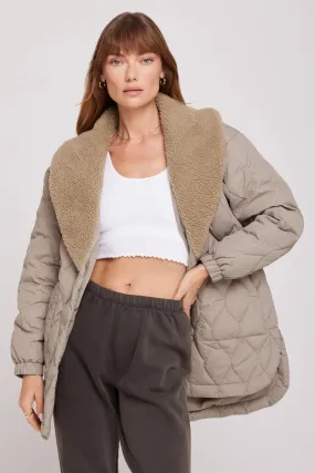 Ivy Quilted Sherpa Jacket: Dark Matcha