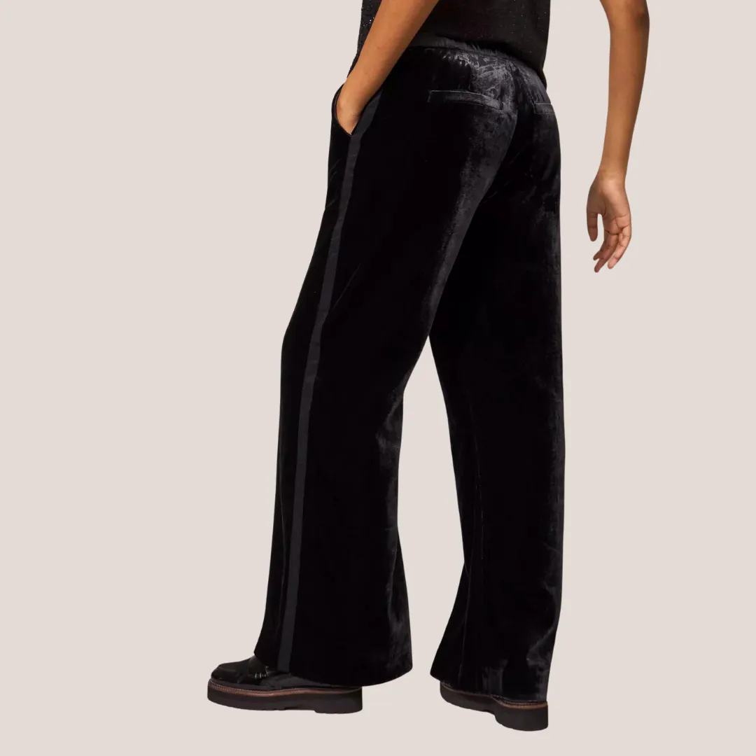 Jenny Velvet Wide Leg Trousers- Pure Black