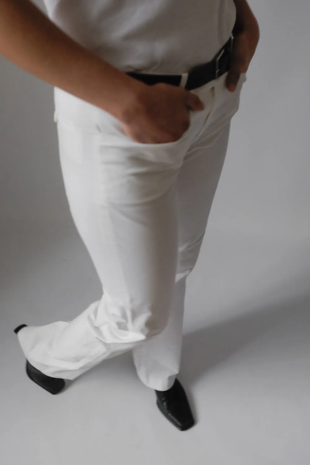 JOSEPH WHITE FLARED LOW WAIST PANTS