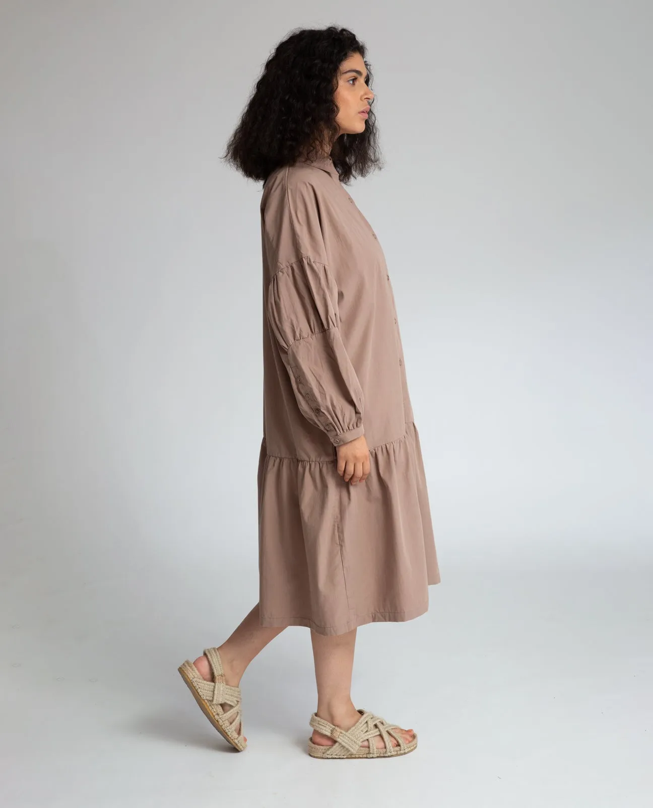 Meg Organic Cotton Dress In Mocha