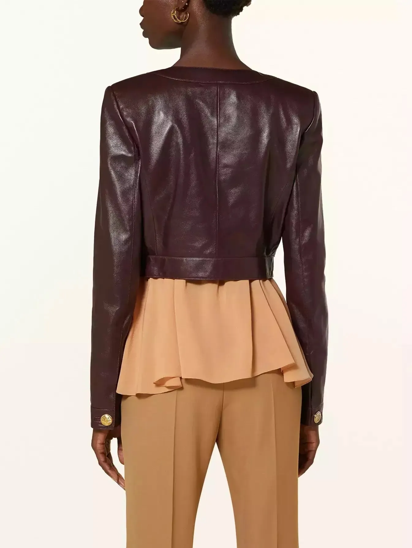 Women’s Cropped Leather Jacket with Scoop Collar and Buttoned Pockets